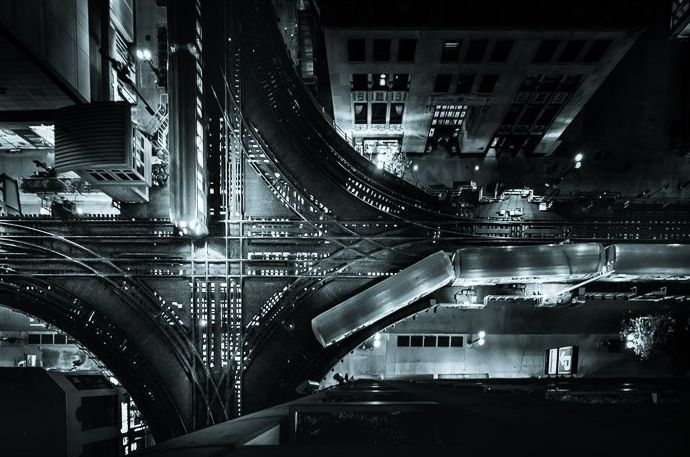 Fotografía digital aérea de un paisaje urbano en expansión por la noche